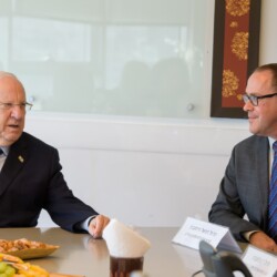 Israeli President Reuven (Ruvi) Rivlin meets with BGU President Prof. Daniel Chamovitz, Prof. Yuval Elovici, Prof. Dan Blumberg and Be'er Sheva Mayor Ruvik Danilovich at the Telekom Innovation Laboratories 
at Ben-Gurion University